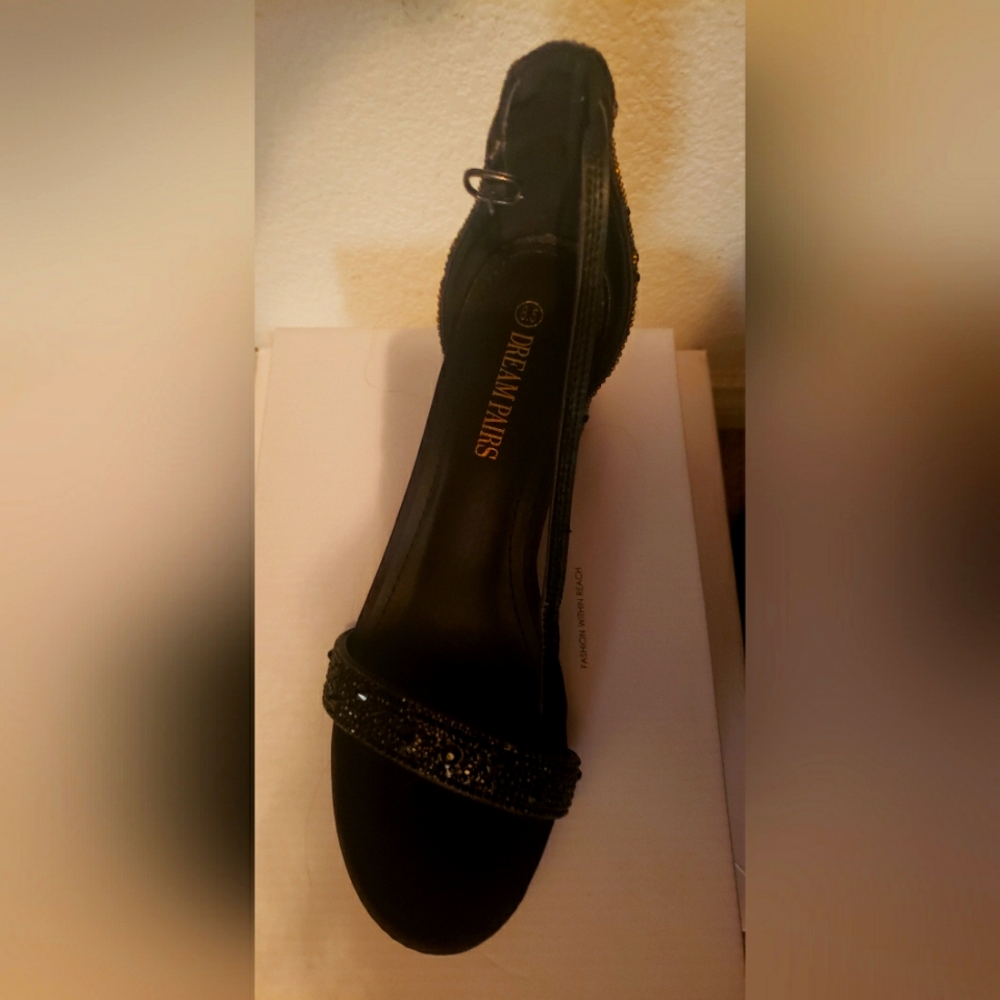 Sandals - Picture 2 of 5